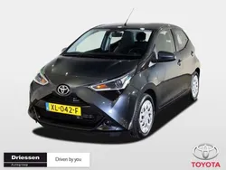 Grijs Gebruikt 2019 Toyota Aygo X-play Hatchback | € 11.450 (Eerlijke prijs)