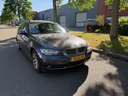 Grijs Gebruikt 2006 BMW 320 Executive Stationwagen | € 1.999 (Eerlijke prijs)