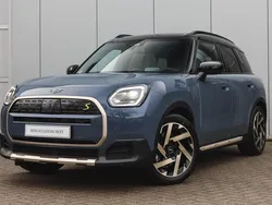 Blauw Gebruikt 2025 Mini One Countryman Favoured SUV | € 59.007