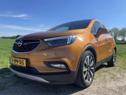 Oranje Gebruikt 2018 Opel Mokka X Innovation SUV | € 15.999 (Goede deal)