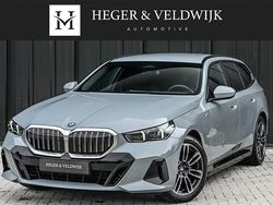 Grijs Gebruikt 2025 BMW 530e M Sport Stationwagen | € 69.400