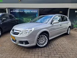 Grijs Gebruikt 2007 Opel Signum Executive Stationwagen | € 5.750