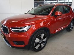Rood Gebruikt 2019 Volvo XC40 Momentum SUV | € 20.650 (Eerlijke prijs)