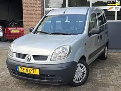 Grijs Gebruikt 2004 Renault Kangoo Expression MPV | € 10.995