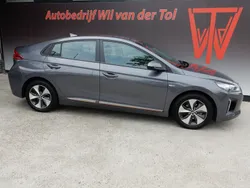 Grijs, metallic lak Gebruikt 2018 Hyundai Ioniq Comfort Sedan | € 12.490