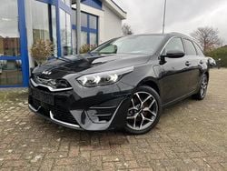 Grijs Gebruikt 2021 Kia Ceed Hatchback | € 24.950 (Eerlijke prijs)