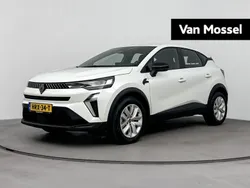 Wit Gebruikt 2024 Renault Captur Zen SUV | € 31.935 (Eerlijke prijs)