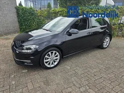 Zwart Gebruikt 2019 VW Golf VII Highline Hatchback | € 20.249 (Goede deal)