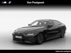 Sapirschwarz metallic (zwart metallic) Nieuw 2024 BMW 430 M Sport Coupé | € 88.006