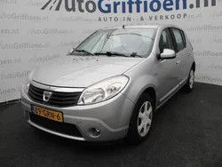 Grijs Gebruikt 2008 Dacia Sandero Lauréate Hatchback | € 1.390 (Goede deal)