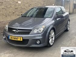 Grijs Gebruikt 2006 Opel Astra GTC Sport Hatchback | € 1.995 (Eerlijke prijs)