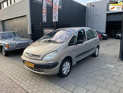 Beige Gebruikt 2003 Citroën Xsara Picasso MPV | € 999 (Eerlijke prijs)