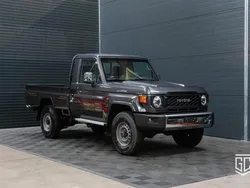 Grijs Nieuw 2024 Toyota Land Cruiser SUV | € 54.950