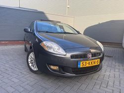 Grijs Gebruikt 2010 Fiat Bravo Hatchback | € 3.949 (Eerlijke prijs)
