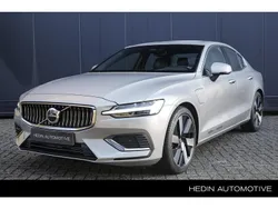 Grijs Gebruikt 2025 Volvo S60 Plus Sedan | € 52.995