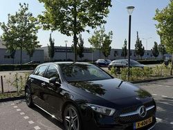 Grijs Gebruikt 2021 Mercedes A200 AMG Stationwagen | € 28.500 (Eerlijke prijs)