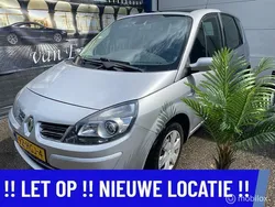 Grijs Gebruikt 2008 Renault Scénic II MPV | € 1.895 (Eerlijke prijs)