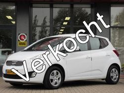 Wit Gebruikt 2011 Kia Venga Hatchback | € 6.450 (Eerlijke prijs)