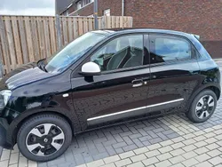 Zwart Gebruikt 2016 Renault Twingo Collection Hatchback | € 6.500 (Goede deal)