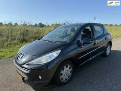 Zwart Gebruikt 2011 Peugeot 207 Access Hatchback | € 1.999 (Goede deal)