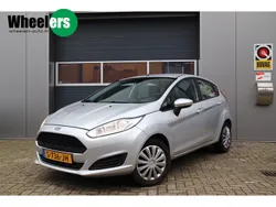 Grijs Gebruikt 2017 Ford Fiesta Style Hatchback | € 8.995 (Eerlijke prijs)