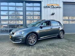 Grijs, metallic lak Gebruikt 2016 VW Golf VII Allstar Hatchback | € 15.500 (Eerlijke prijs)