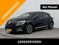 Zwart Gebruikt 2021 Renault Clio V Intens Hatchback | € 11.230 (Eerlijke prijs)