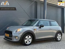 Grijs Gebruikt 2015 Mini ONE Pepper Hatchback | € 9.950 (Eerlijke prijs)