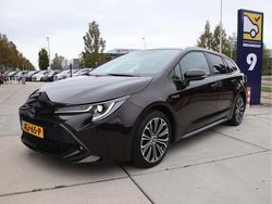 Zwart Gebruikt 2019 Toyota Corolla Style Stationwagen | € 24.949 (Eerlijke prijs)