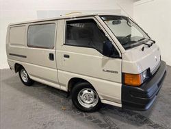 Grijs Gebruikt 1992 Mitsubishi L300 Van | € 9.680