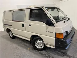 Grijs Gebruikt 1992 Mitsubishi L300 Van | € 9.980