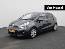 Grijs Gebruikt 2014 Kia Rio Plus Hatchback | € 8.900 (Duur)