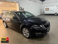 Zwart Gebruikt 2019 Skoda Octavia Stationwagen | € 15.900 (Eerlijke prijs)
