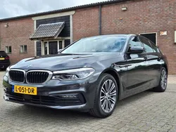 Grijs, metallic lak Gebruikt 2019 BMW 530 Sedan | € 28.999 (Super prijs)