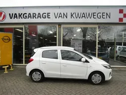 Wit Gebruikt 2020 Mitsubishi Space Star Hatchback | € 9.900