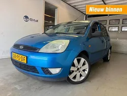 Blauw, metallic lak Gebruikt 2004 Ford Fiesta Futura Hatchback | € 2.495 (Eerlijke prijs)