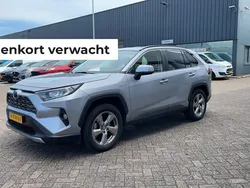 Grijs Gebruikt 2020 Toyota RAV4 Hybrid SUV | € 32.945 (Goede deal)