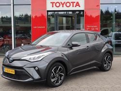Grijs Gebruikt 2023 Toyota C-HR SUV | € 25.900 (Goede deal)