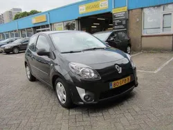 Zwart Gebruikt 2010 Renault Twingo Authentique Hatchback | € 2.950 (Eerlijke prijs)