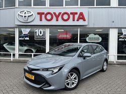 Grijs Gebruikt 2021 Toyota Corolla Active Stationwagen | € 20.799 (Iets duurder)