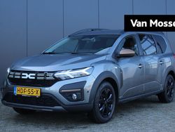 Grijs, metallic lak Gebruikt 2025 Dacia Jogger Extreme MPV | € 27.430 (Duur)