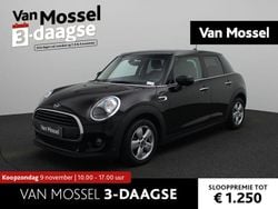 Zwart Gebruikt 2021 Mini ONE Hatchback | € 17.400 (Goede deal)