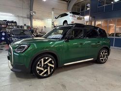 Groen Gebruikt 2024 Mini Countryman Favoured SUV | € 38.350 (Eerlijke prijs)