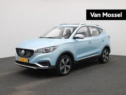 Blauw Gebruikt 2020 MG ZS Luxury Sedan | € 15.495 (Eerlijke prijs)