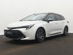 Wit Gebruikt 2025 Toyota Corolla Sport Stationwagen | € 41.945 (Iets duurder)