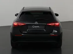 Zwart Gebruikt 2025 Mercedes A180 Luxury Hatchback | € 33.850 (Eerlijke prijs)