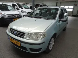 Groen, metallic lak Gebruikt 2004 Fiat Punto Active Hatchback | € 950 (Goede deal)