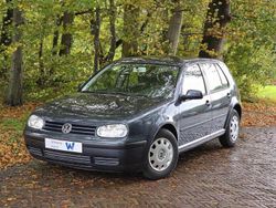 Grijs Gebruikt 2002 VW Golf IV Comfortline Hatchback | € 2.450 (Eerlijke prijs)