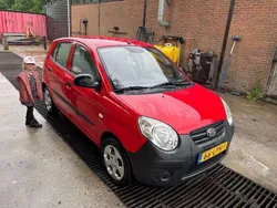 Rood Gebruikt 2010 Kia Picanto Hatchback | € 2.250 (Eerlijke prijs)