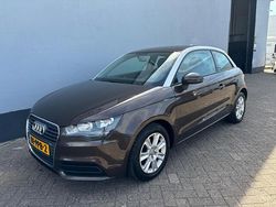 Bruin Gebruikt 2011 Audi A1 Attraction Hatchback | € 5.750 (Eerlijke prijs)